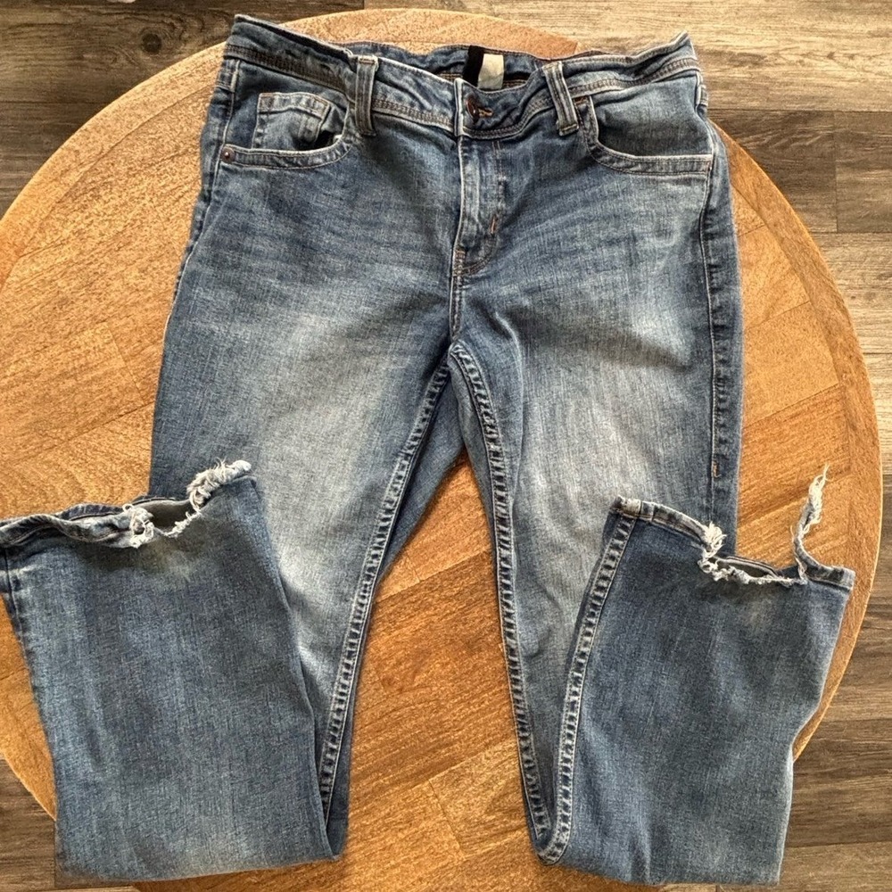 H&M Mid Rise Straight Leg Jeans - Picture 3 of 9